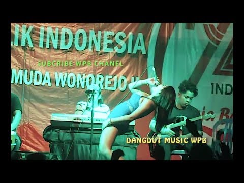 DANGDUT 18+ HOT !! DINDA ANGGRAINI GOYANG DIBAWAH DADA DIATAS