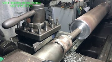 Công đoạn sản xuất rulo con lăn chủ lực.