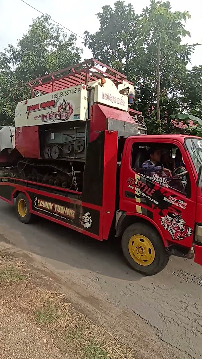truk towing muat Kombi maxxi bimo