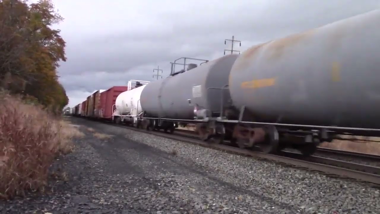 NS Trains In Annville PA Plus UP Engines