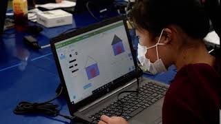 Robbo: kids programming robotics school in Japan.