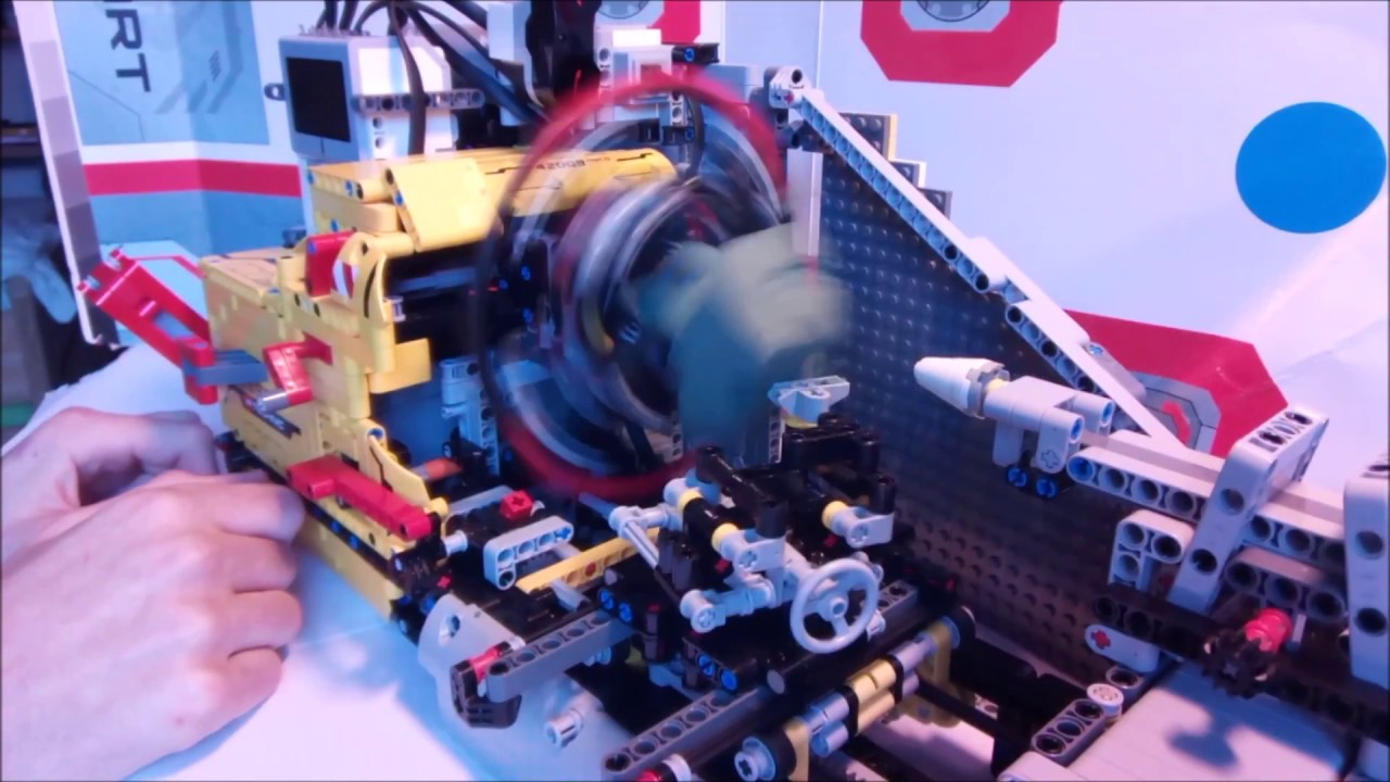 LEGO Technic EV3 Drehbank / Lathe 2.0 (mit Vier - Backenfutter; Crash beim Drehen)