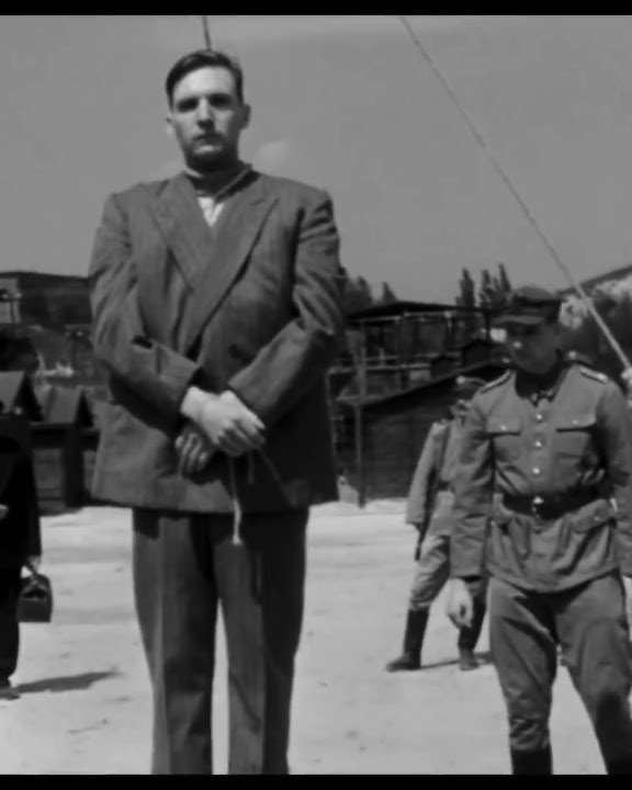 Commander Amon Goeth's Hanging - Schindler's list (1993)