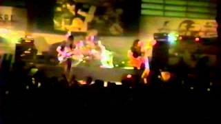 Almafuerte - Buscando Razón -en vivo en Rio Gallegos 1996