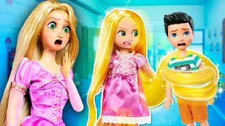 HIJA de RAPUNZEL Usa Su CABELLO MÁGICO Para Molestar a Sus COMPAÑEROS  Juguetes Fantasticos