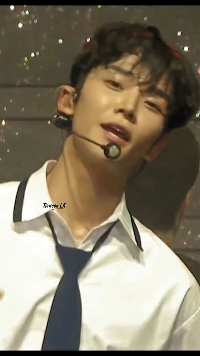 How cute when Rowoon sings this🎀 #Rowoon #로운 #SF9 #kpop #shorts #kdrama