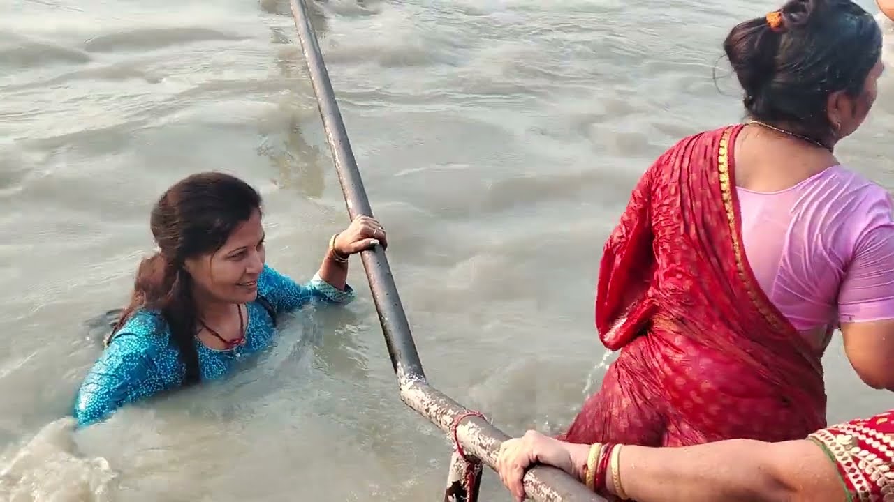 हर हर गंगे जय मां गंगे गंगा स्नान हरिद्वार @धनवंती हरियाणवी ताई 🔥🗾🙏