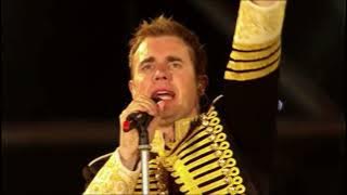 18. Patience (Wembley Stadium 2009) ● Take That