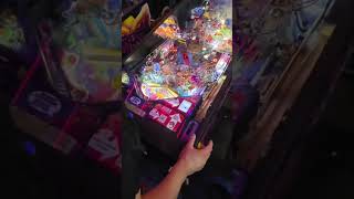 Pinball world #elbunker #pinballmachine #retro