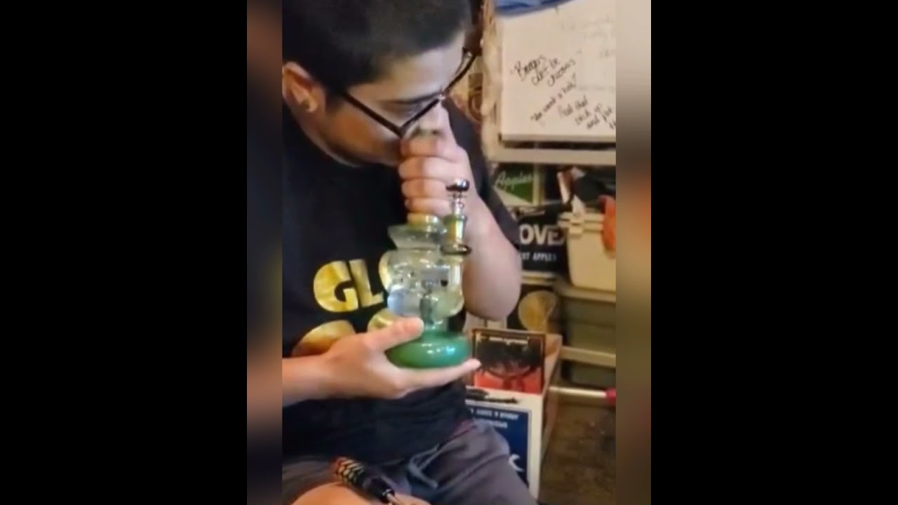 Nose dab party of one ☝🏾😎🔥