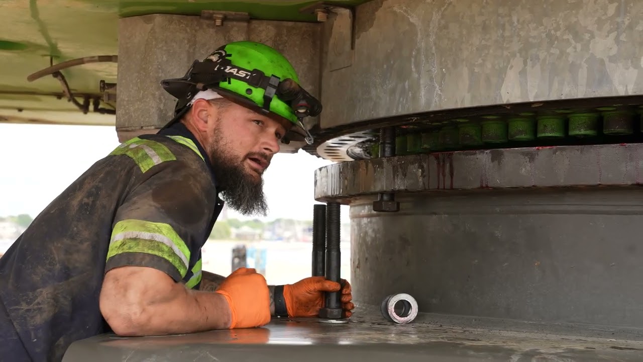 Sennebogen 875 Assembly New Bedford, Massachusetts