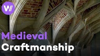Reconstructing a historic loop ribbed vault with long forgotten medieval craftmanship