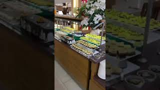 5 Yıldızlı Bir Otelde Açık Büfe Tatlıları