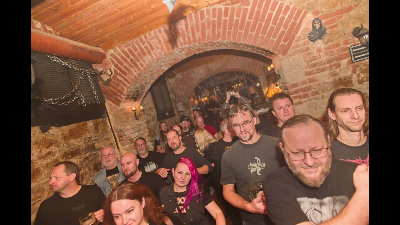 LLYR ,  Colosalist  (Norsko,  česko )  Parlament club Plzeň 2025