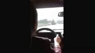 Kıza Araba Sürmeyi Öğretmek