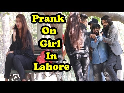 lahore-prank-on-girl-|-pranks-in-pakistan-|-humanitarians