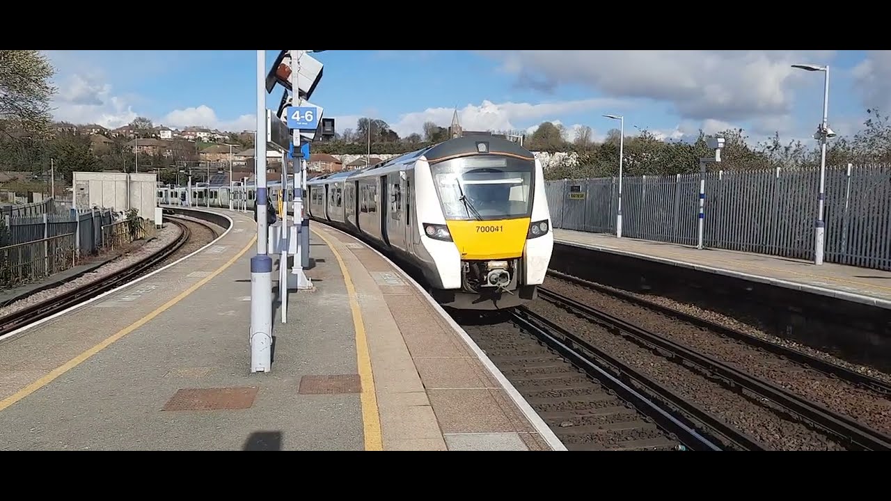 13 March 2025 ThamesLink 700041 Strood Railway Station - YouTube