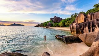 Seu Dedé Fazendo Xixi Na Horta