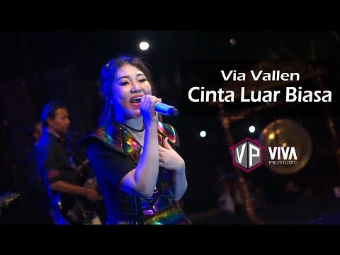 CINTA LUAR BIASA - VIA VALLEN LIVE ALUN ALUN SIDOARJO CINTA LUAR BIASA - VIA VALLEN LIVE ALUN ALUN SIDOARJO