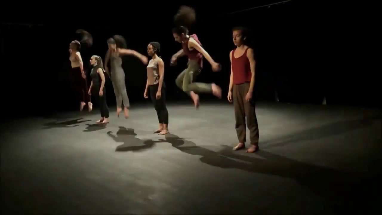 Contemporary dance performance - Berlin Dance Institute