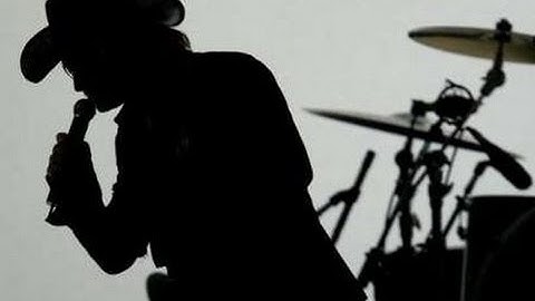 U2 - Sometimes You Cant Make It On Your Own (2005 Grammys) - HD