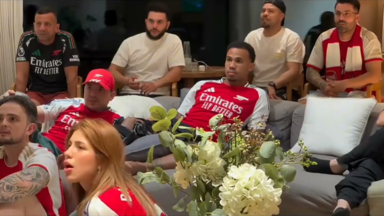 GABRIEL MAGALHAES CELEBRATE GOAL WITH HIS FAMILY SCORED BY MARTINELLI