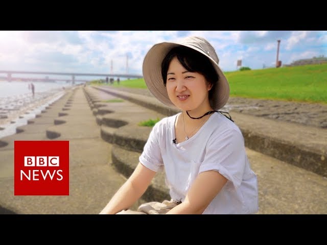 Rent-a-sister: Coaxing Japan’s hikikomori men out of their bedrooms - BBC News class=