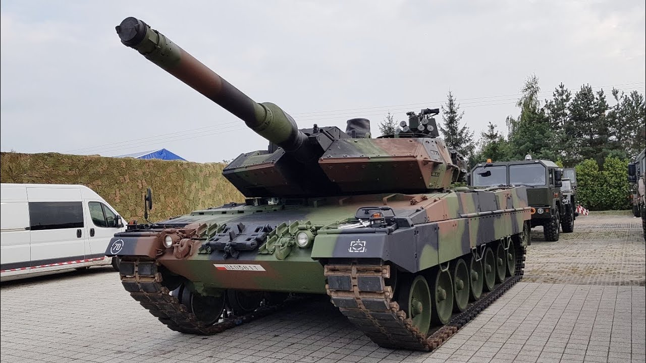 Leopard 2a5 Main Battle Tank Outside And Inside