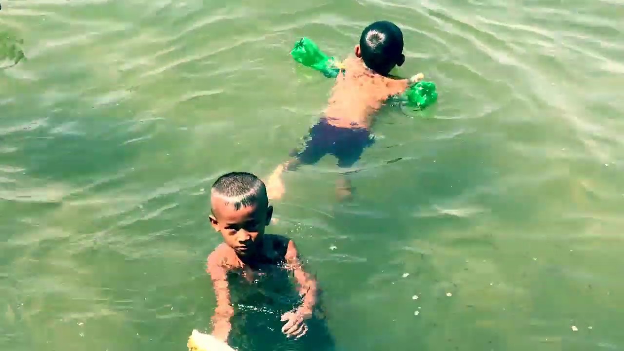 Keo Panhnith - Small Kids Swim Water - Jarico (Island Music)