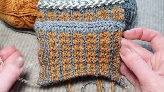картинка: Как связать узор Мальва и косичку I Носки I How to knit the Malva pattern and the decorative braid.