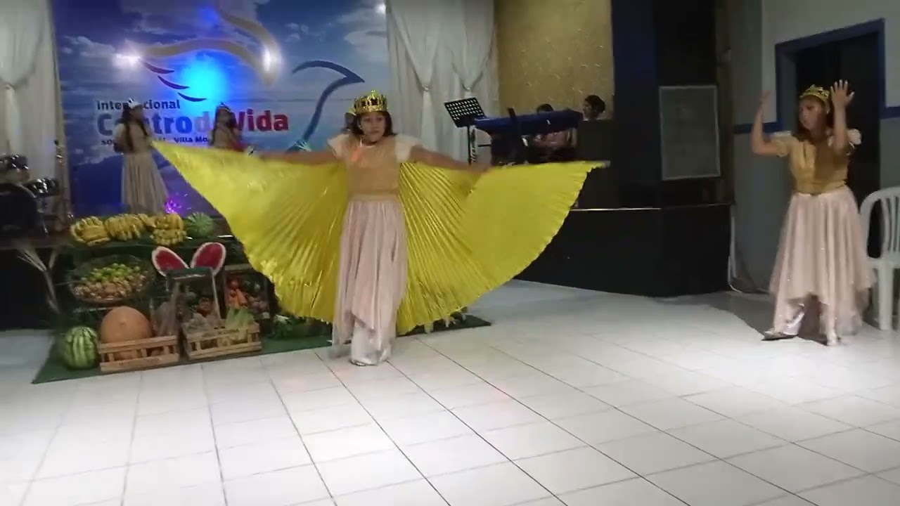 Coreografia Esther ( Laila Olivera ft averly morillo)