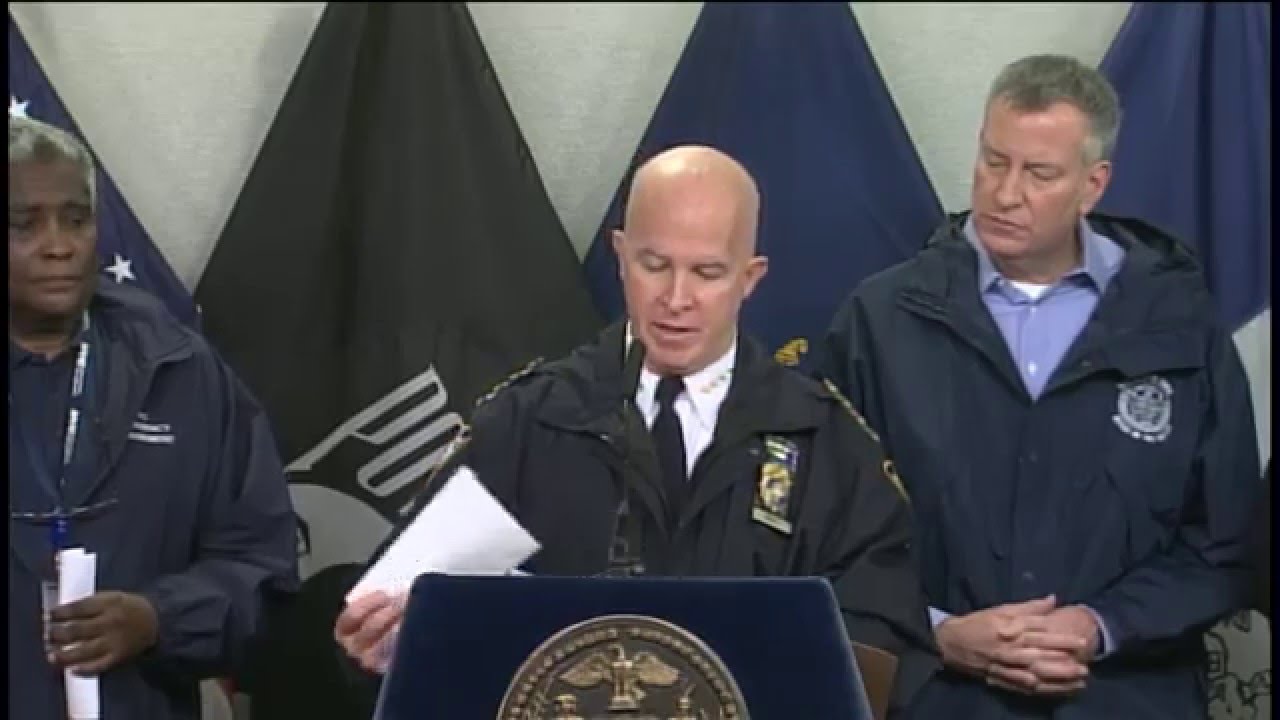 Mayor de Blasio Urges New Yorkers to Stay Off Roads as Storm Worsens mayor de blasio children