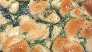 Garlic knots made with pizza dough | Easy garlic knots better than take out