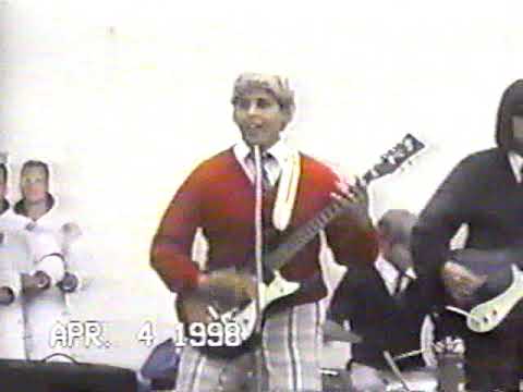 Moon Monkeys vs. The Moseleys - Surf Museum (1998)