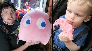 Family Arcade Fun & Giant Claw Machine Win! | ZoneAwesome