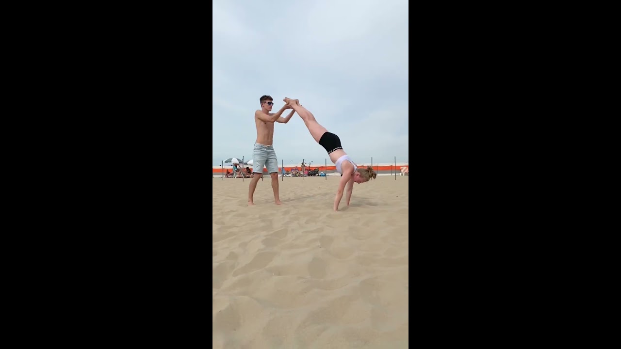 Das Kam Unerwartet Frontflip Salto Turnen Strand Handstand