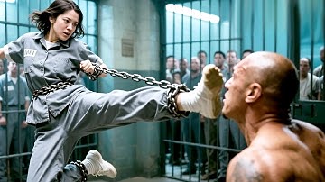 【ENG DUB】💥The new female inmate is a kung fu master who kills the arrogant prison bully！