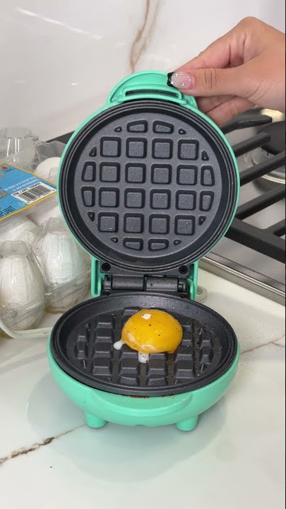 5+ Brilliant Ways to Deep Clean a Waffle Iron