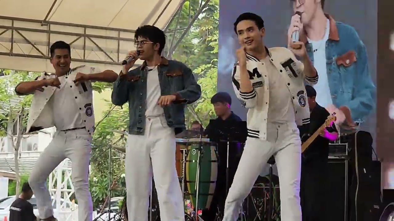 #ล่าสุด ม.แตก #ไรอัลกาจบัณฑิต - แสดงสดเต็มโชว์ เต็มวง ม.ราชภัฎวไลลงกรณ์ #ปทุมธานี 