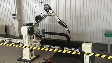 Kawasaki welding robot on linear track. 7th axis
