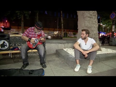 ბახუტა ქუჩის მუსიკოსებთან