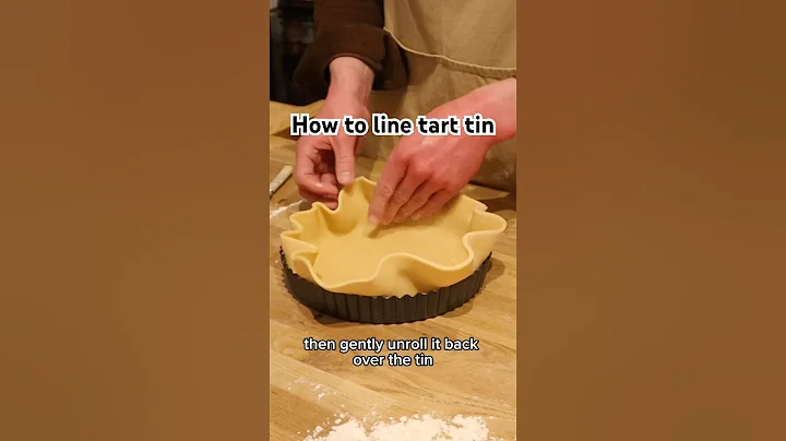 Part 2 - How to line a loose-bottomed tart tin. #baking #pastry #bakingtips #bakinghacks #howtobake