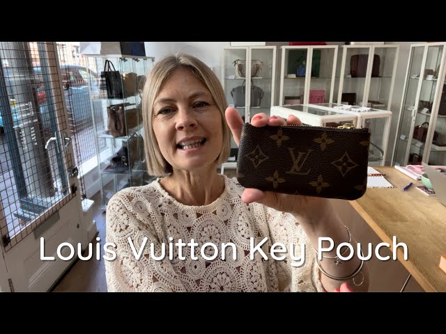 The Glamorous: Louis Vuitton Key Pouch Review – EllaLand