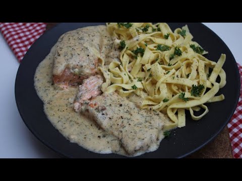 Video: Pochierte Lachssteaks Mit Cremiger Dillsauce