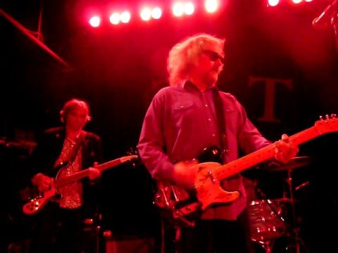 Guarda The Minus 5 - With A Gun (Live 10/18/2008) su YouTube Guarda The Minus 5 - With A Gun (Live 10/18/2008) su YouTube