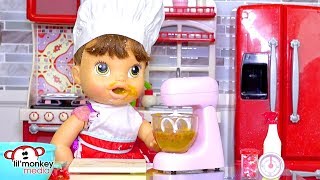 Baby Alive Snack Surprise!  Panda in the Kitchen!