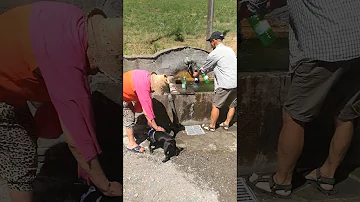Dove sgorga l'acqua Rocchetta?