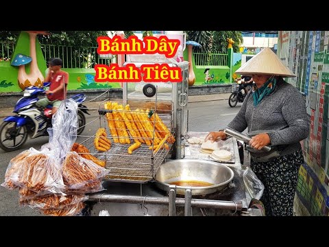 Xe bánh tiêu bánh Quẩy vỉa hè Sài Gòn của chị gái hiền lành | Saigon Travel