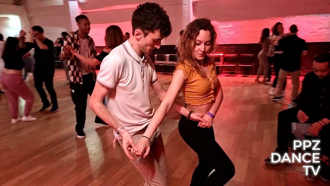 Mika & Mallaury In My Bed (Bachata Remix) Bachata Social Paris