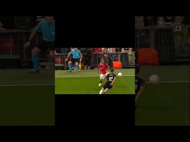 Anthony Legendary beautiful skills 2022#manchesterunited #brazilian #antony #skills #2022 class=